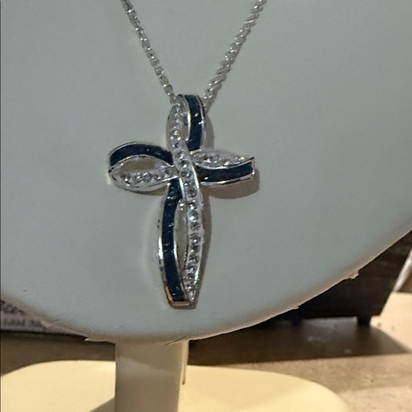 Elegant Silver and Blue Cross Necklace - Picture 3 of 3